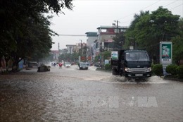 Điện Biên: Mưa lớn, nhiều tuyến đường ngập nước, giao thông hỗn loạn 